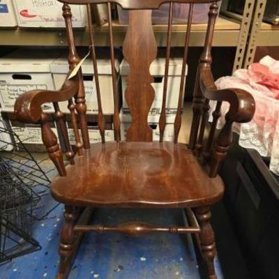 #20562 • Wooden Rocking Chair
