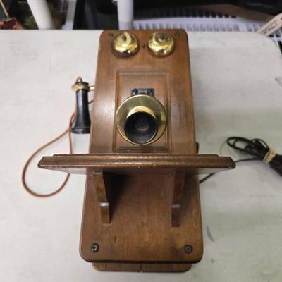 #1976 • "The Country Belle" Vintage Telephone Radio
