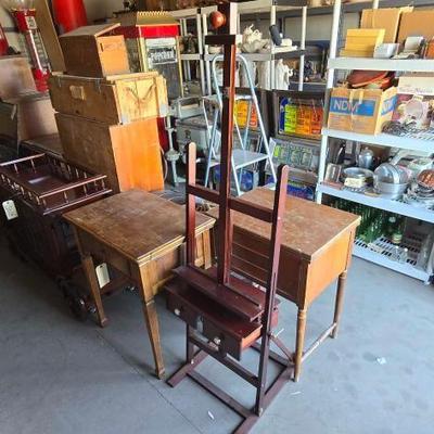 #13610 • Wooden Art Easel

