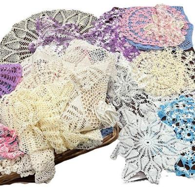Collection Americana Handmade Crochet Doilies, Early 20th C