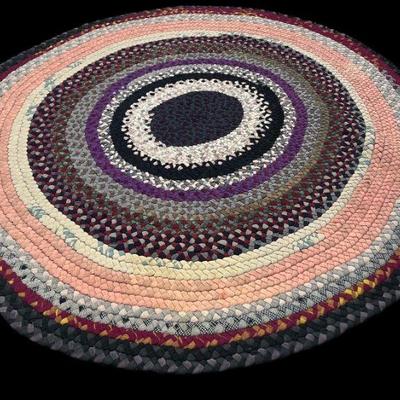 Round Braided Rug