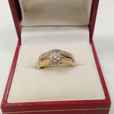 14K CONJOINED DIAMOND WEDDING RING SET.
