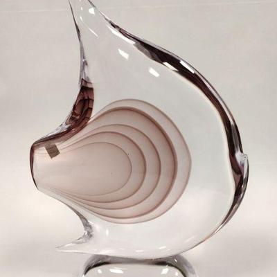 A PINO SIGNORETTO SIGNED ART GLASS FISH SCULPTURE. 14.25" TALL