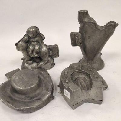 CHOCOLATE MOLDS