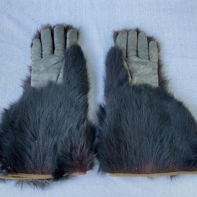 Bear Skin Gloves