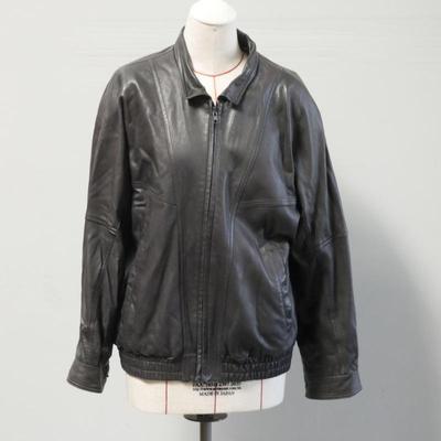 Remy Mens Black Leather Bomber Jacket