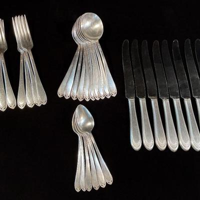 1847 Rogers Bros. Lovelace Pattern Silverplate Flatware 