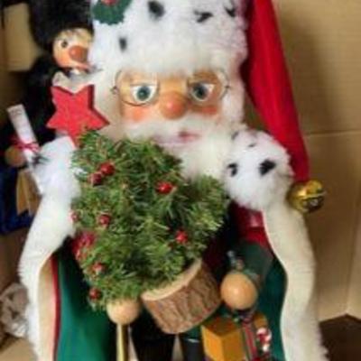 PPP042- Wooden Christian Ulbricht Santa Nutcracker