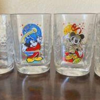 PPP108- 4 McDonald’s Collectible Glass Cups 2000 Walt Disney 
