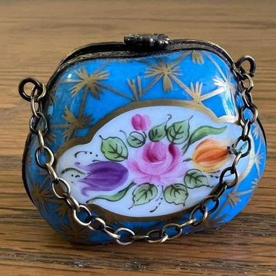 PPP135- Collectible Limoges France Porcelain Purse Trinket Box