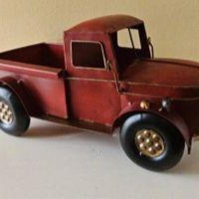 PPP057-Rustic Looking Truck Planter
