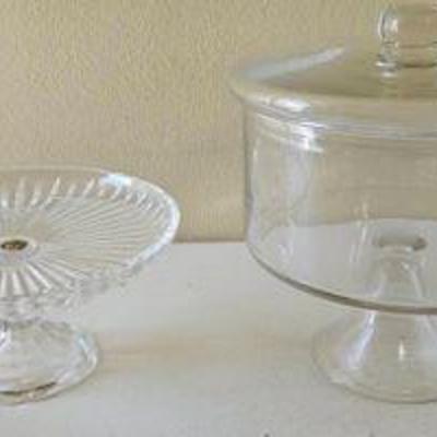 PPP165-Pair Of Pretty Display Pieces
