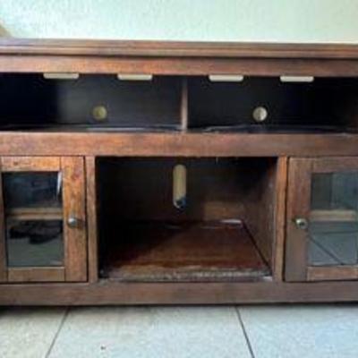 PPP038- Wooden (2) Door Tv Stand