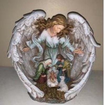 PPP015 Angel with Holy Family Sculpture