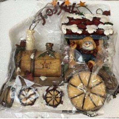 PPP017- 3pc Ceramic Christmas Train 