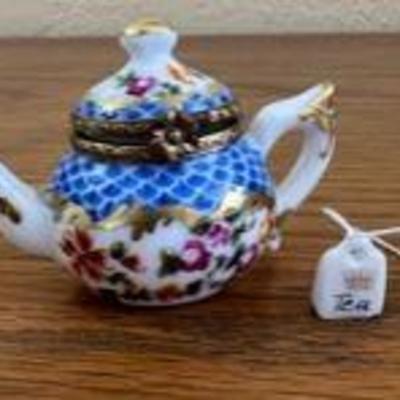 PPP156- Collectible Limoges France Porcelain Rochard Pient Tea Pot With Tea Bag Trinket Box