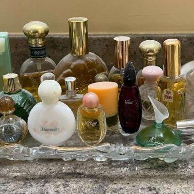 PPP122- Assorted Miniature Perfume Bottles On Glass Tray