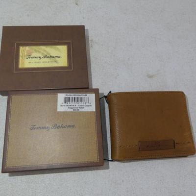 Tommy Bahama Shutters Collection Cognac Leather Bifold Wallet - New in Box