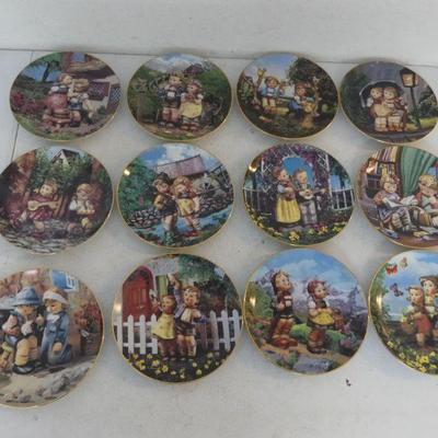Vintage 1990 Danbury Mint/M.I. (Berta) Hummel Complete 12-Piece "Little Companions" Collector Plates