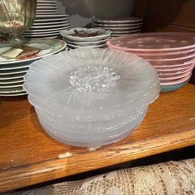 Vintage Swedish Maleras Plate - Flower 7 1/4" Set of  8