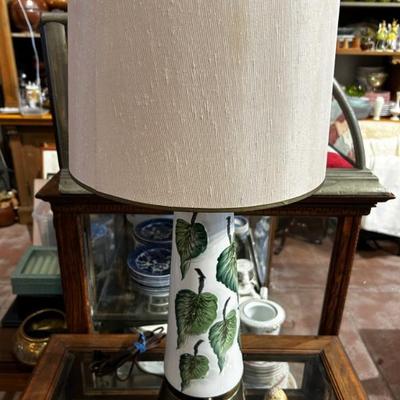 Vintage leaf pattern lamp 
