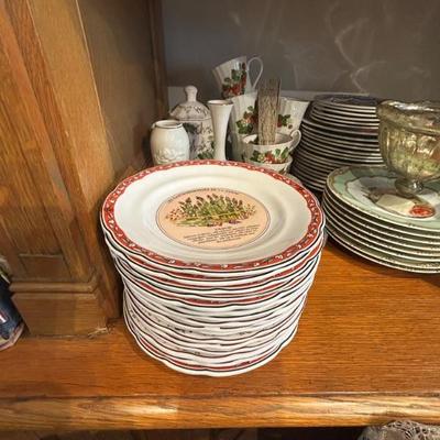Gien France Les Gastronomiques De La Sante Vegetable  and Tarte aux Fraises 8" Plates Set of 16 