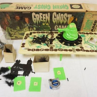 1270	GREEN GHOST GAME IN BOX, UNSURE IF COMPLETE
