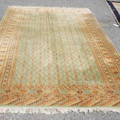 1221	HAND WOVEN PERSIAN ROOM SIZE RUG, APPROXIMATELY 6 FT 4 IN X 9 FT 2 IN

