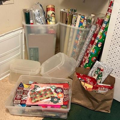 WWW179 Mystery Lot Of Christmas & Other Gift Wrapping Items