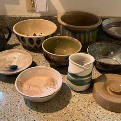 WWW075 Various Ceramic Art Pottery Dishes 