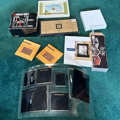 WWW108- Variety Of Picture Frames