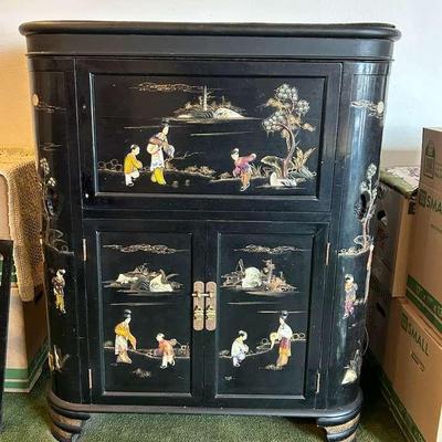 WWW035- Unique Vintage Chinese Design Bar Cabinet