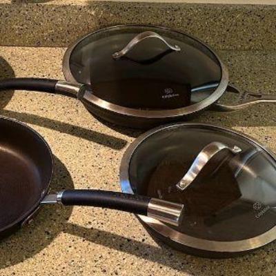 WWW136 Calphalon & Circulon Non-Stick Pans