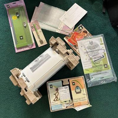WWW102- Cricut Cutter And Tools