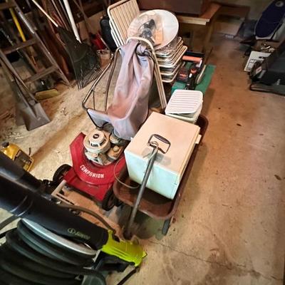 Estate sale photo