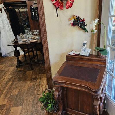 Small Secretary Desk