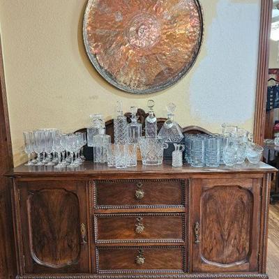 Copper hammered tray, crystal glass barware, decanter, flutes, wine