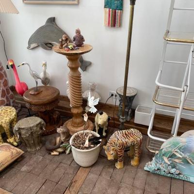 More animals and planters 