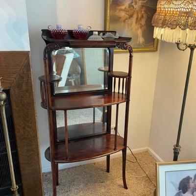 Mahogany Antique Open Vitrine 