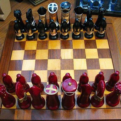 Vintage Rare Jumbo Medieval Duncan Red & Black Hand Painted Chess Set