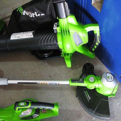 Greenworks 40V Cordless String Trimmer - Vacuum - Blower and Hedge Trimmer with Battery & Charger