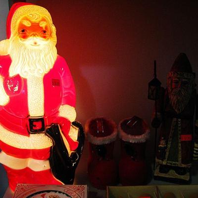 Vintage Santa 1960's Plastic Blow Mold Table Lamp
