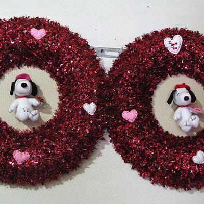 Peanuts Snoopy Valentine Wreaths