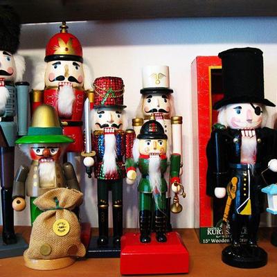 Nutcrackers / Kurt Adler Herr Drosselmeyer Nutcracker