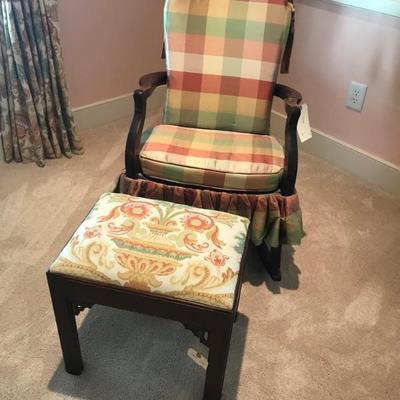 rockeer $195
bench $120
17 X 18 X 18"