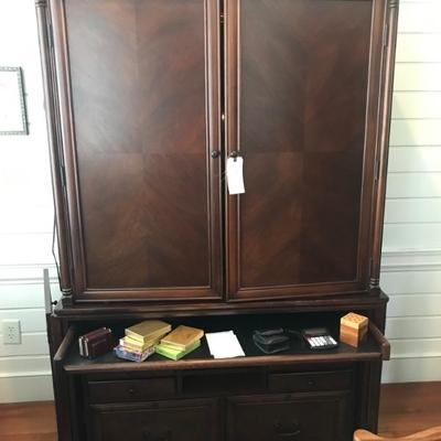 desk $480
47 X 17 X 78"