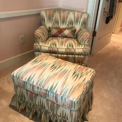 armchair and ottoman $495
ottoman 27 X 20 X 18"
2 sets available