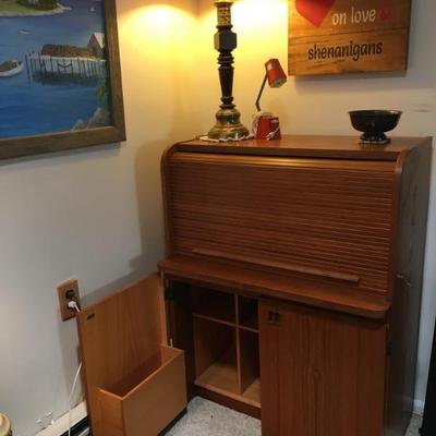 Teak MCM Style Roll-Top Desk w/ Locking Top & 2 Keys