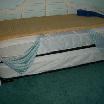 Trundle shown