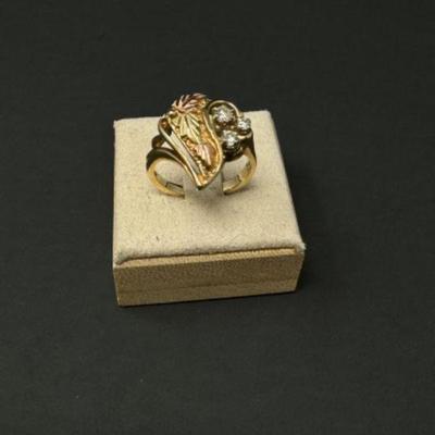10k Gold 3-Stone Ring 
